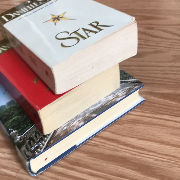3 Books Danielle’s Steel - Picture 3 of 6